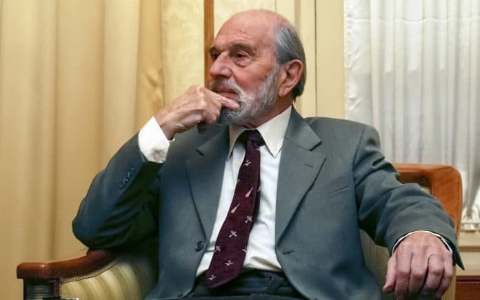 George Blake, British, Double Agent, Spy, Soviets Cold War, Dies, Cambridge Five