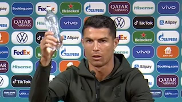 Cristiano Ronaldo, Dismissal, Coca-Cola, End, Product Placement