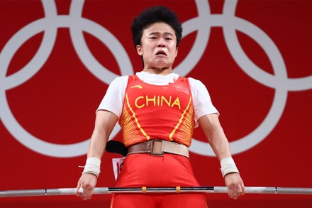 Zhihui Hou, Olympics, Gold Medalist, picture, Chinese Diplomats, Reuters