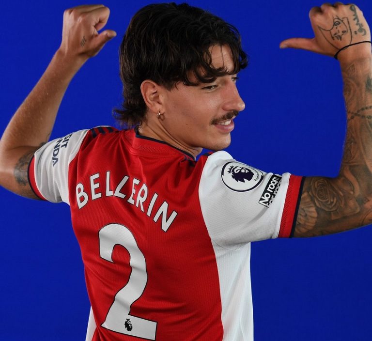 Hector Bellerin joins Barcelona, Arsenal confirm