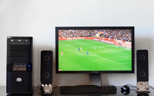 ILLEGAL STREAMING: Police to descend on 1,000 homes of Premier League fans in UK 