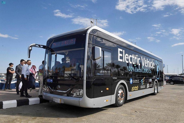 Saudi Arabia, electric bus, 300 kilometers, charge