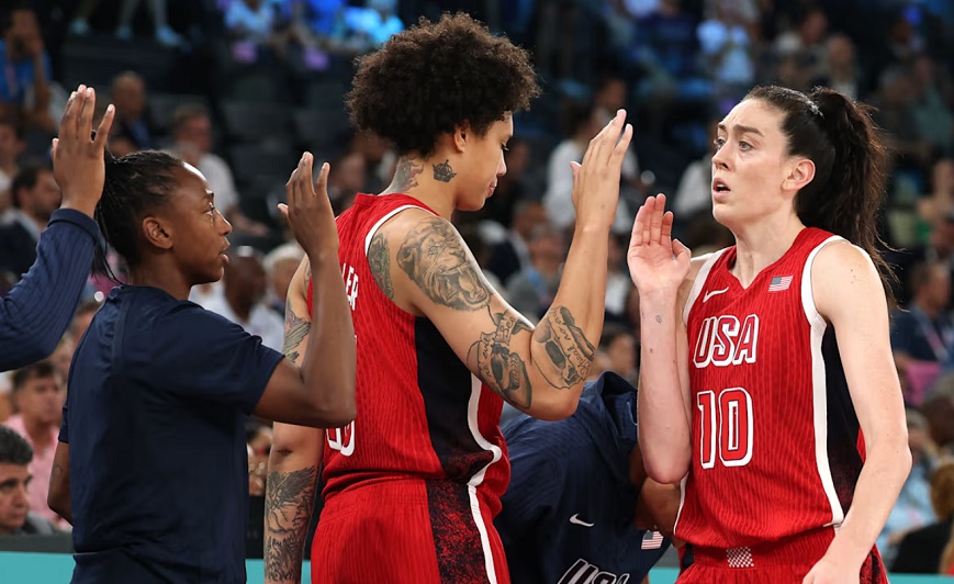 PARIS 2024 WOMEN’S BASKETBALL USA narrowly beat France to take